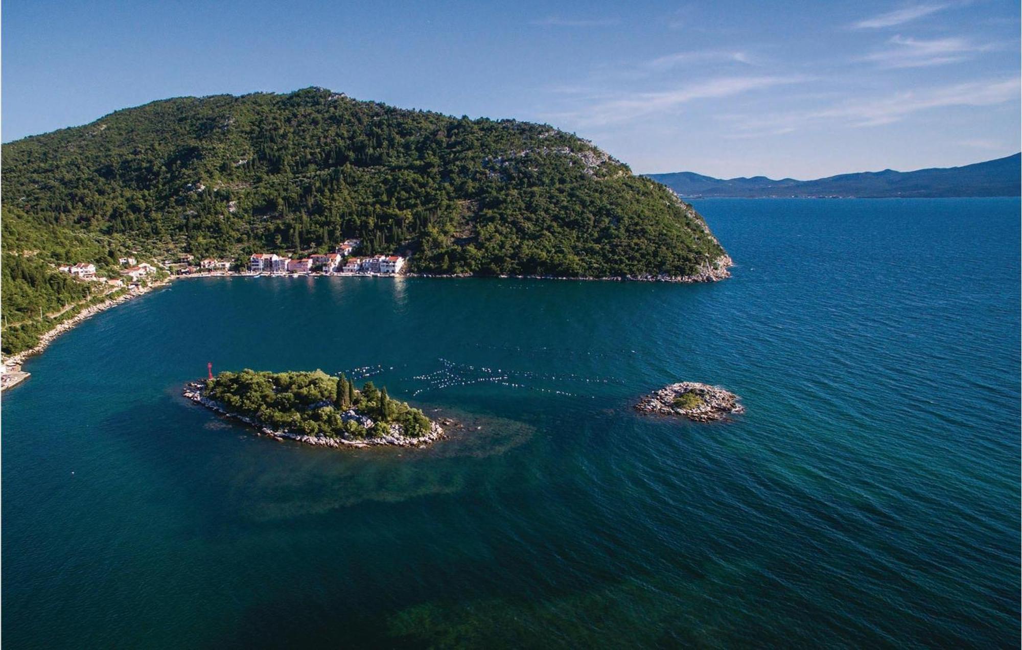 Awesome Apartment In Blace With House Sea View Esterno foto