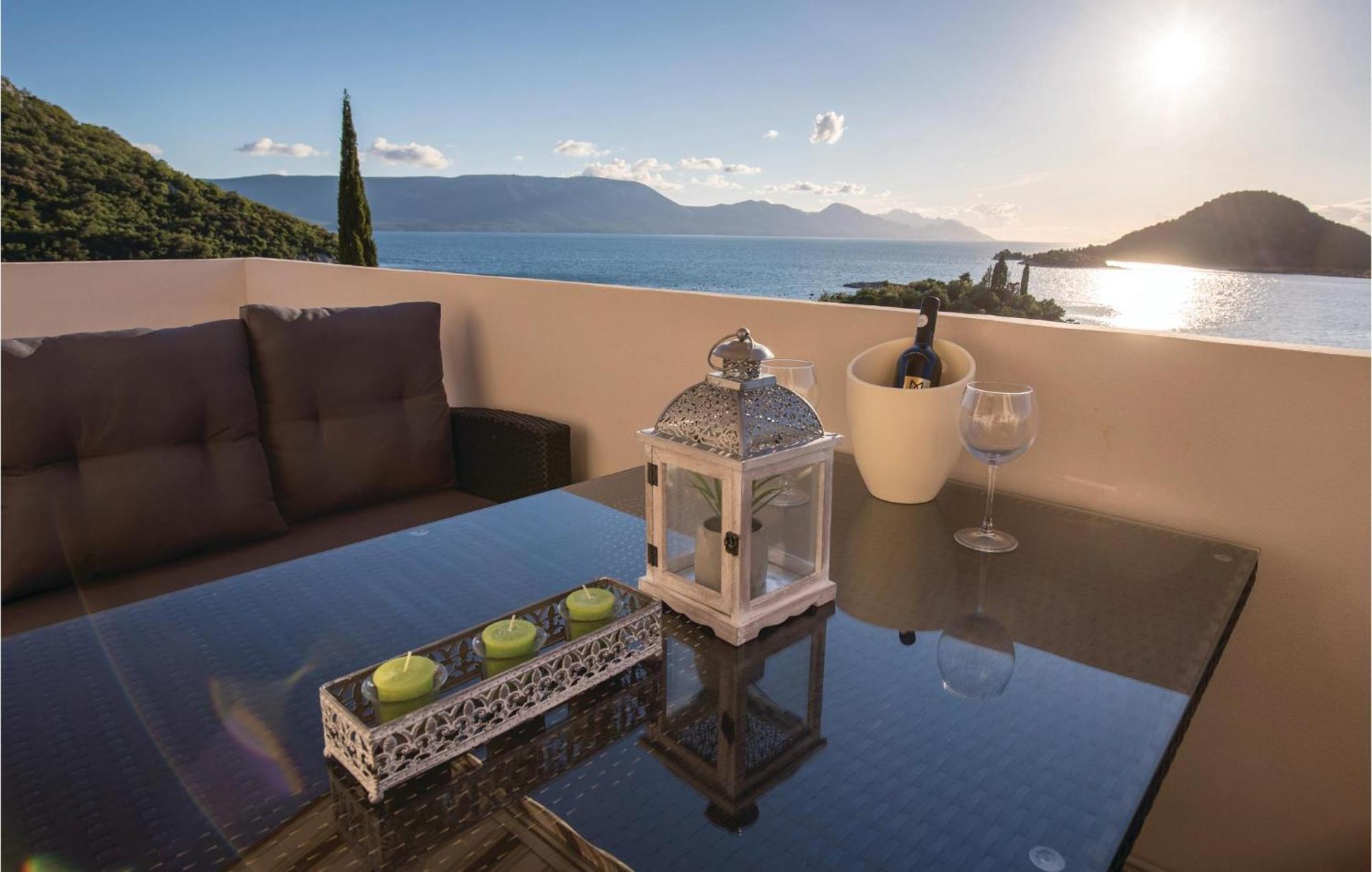 Awesome Apartment In Blace With House Sea View Esterno foto