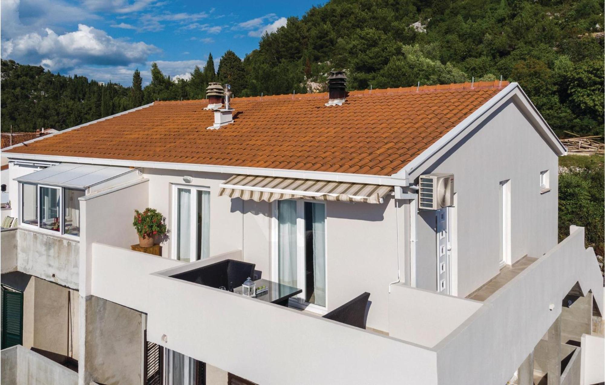 Awesome Apartment In Blace With House Sea View Esterno foto