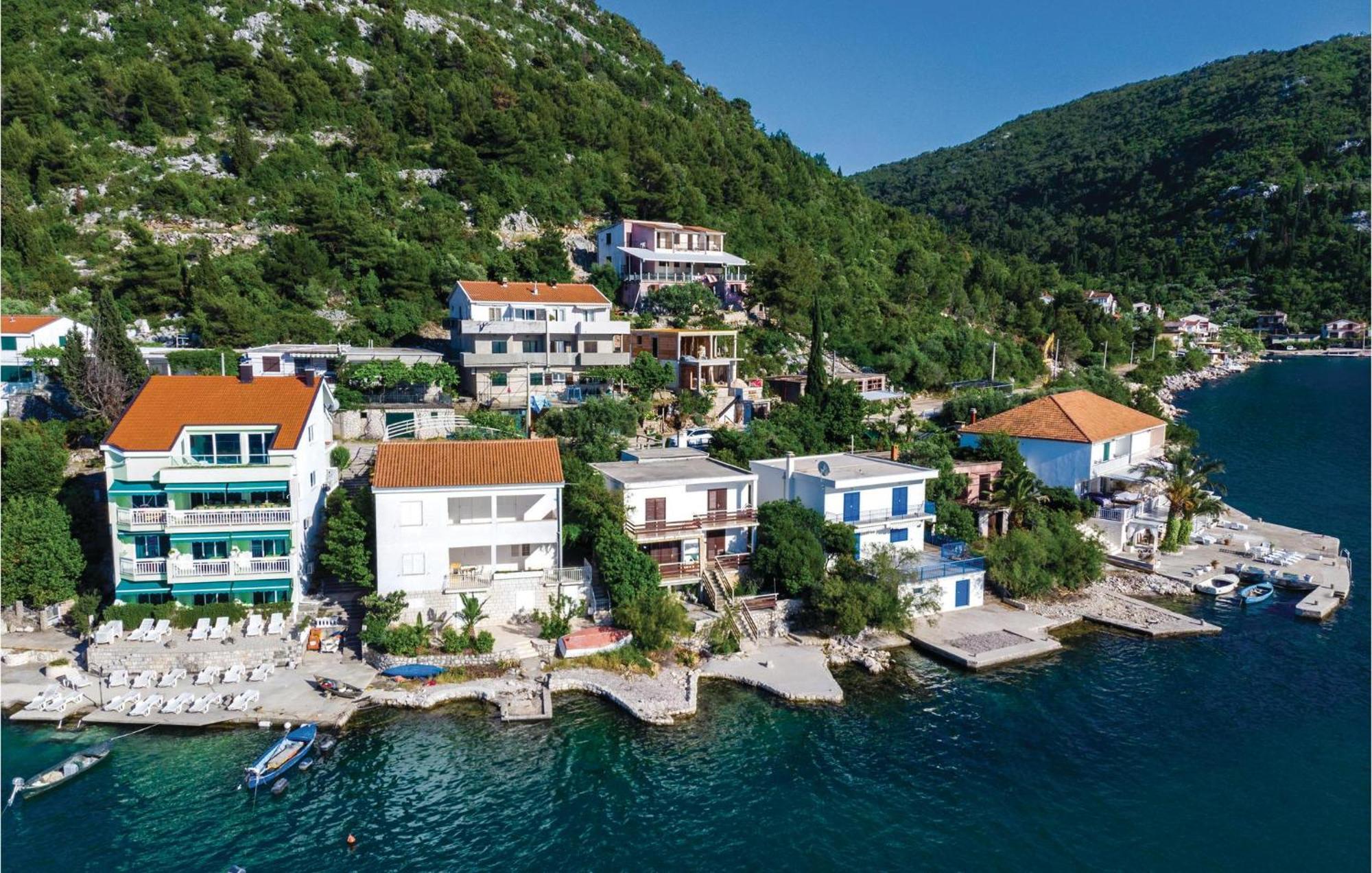 Awesome Apartment In Blace With House Sea View Esterno foto